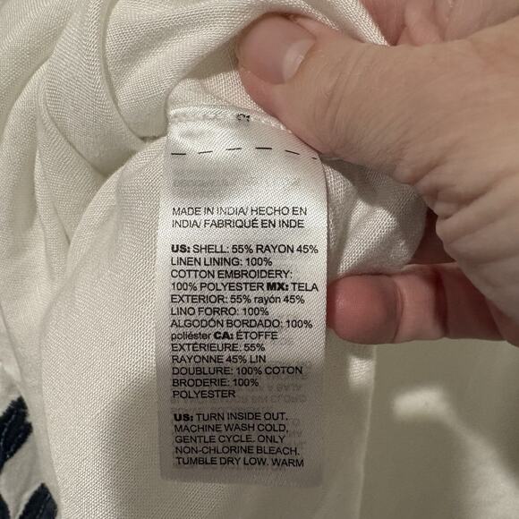 Chico's | Top Pullover Embroidered White Linen Blend V Neck- Size 12 Large 2 - Picture 7 of 8